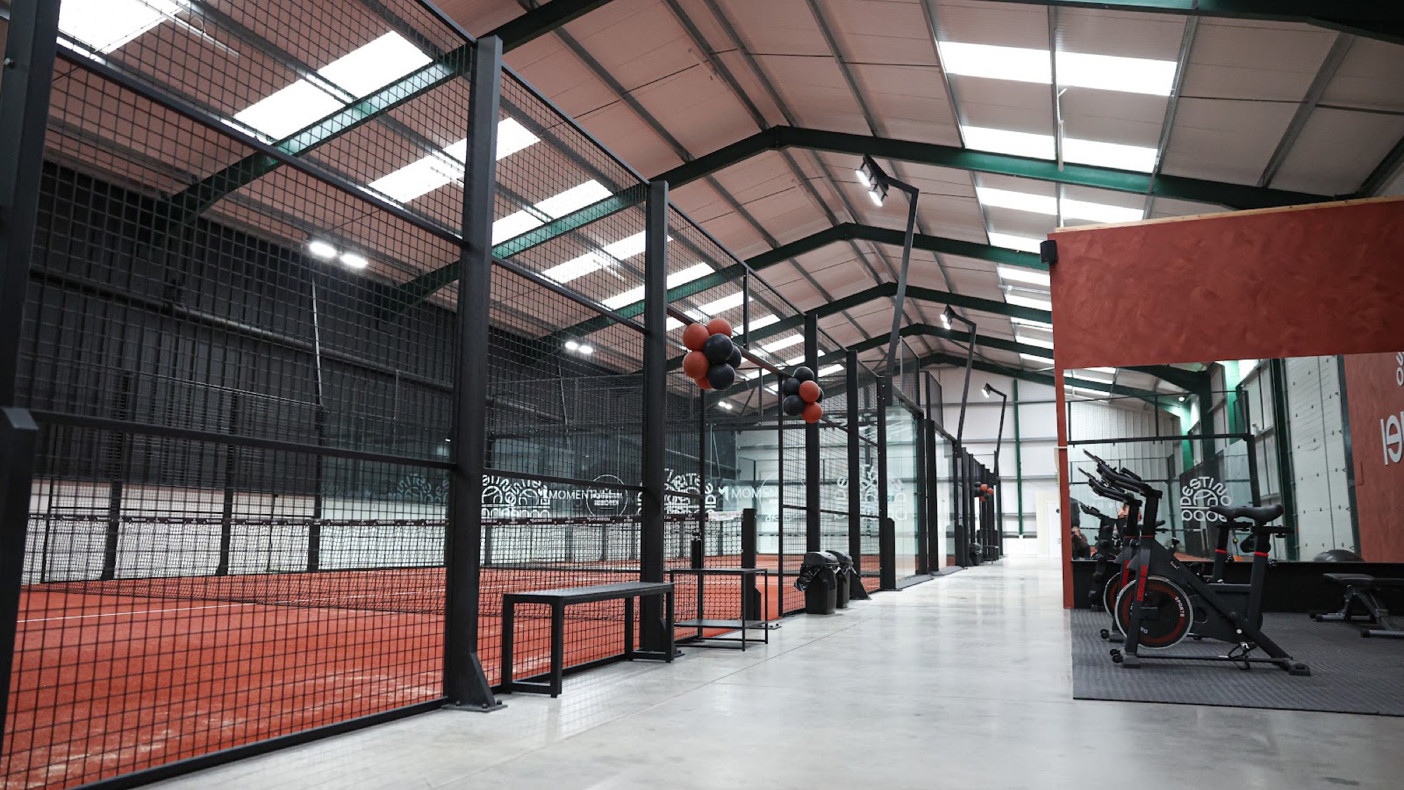 Destino Padel Farnsfield