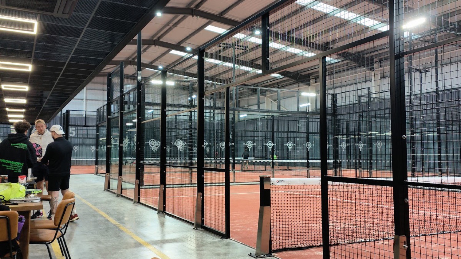 Padel Vault