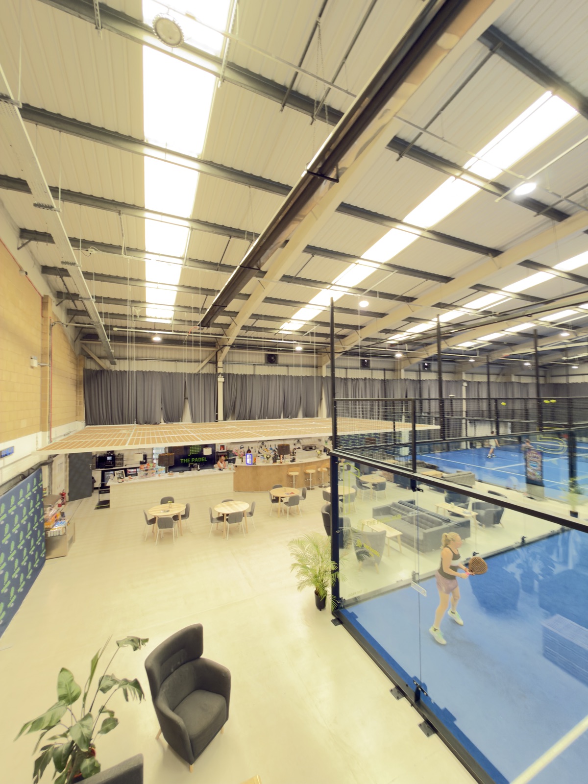 PADELHUB Slough, Slough